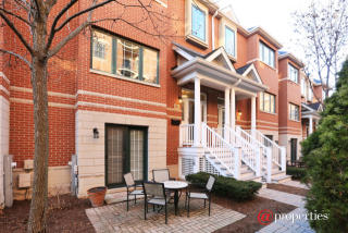 192 Addison Ave, Elmhurst, IL 60126-2721