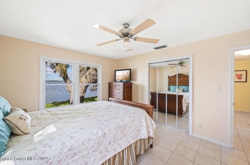 8825 Tropical Trl, Merritt Island FL 32952-4982 exterior