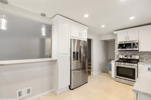 3114 Jerome St, Chicago IL  60645-1143 exterior