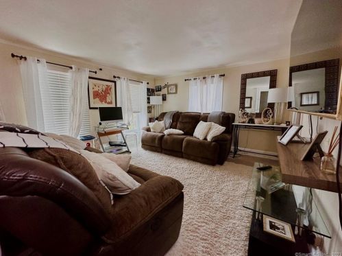 8 Burwell St, Norwalk CT 06854-4703 exterior