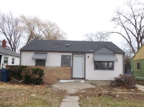 5182 Sherman Blvd, Milwaukee, WI 53209-5260