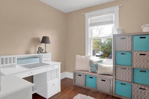 1670 Hillsdale Ave, Pittsburgh PA 15216-1870 exterior