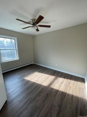 16 Bahret Ave, Poughkeepsie NY  12601-1207 exterior