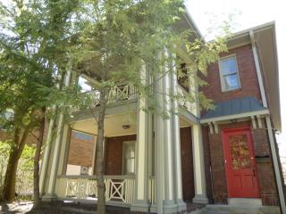 1454 Barnesdale St, Pittsburgh PA  15217-1308 exterior