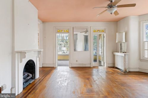 151 Kings Hwy, Lewes DE 19958-1418 exterior