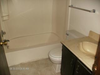 137 29th Street Dr, Cedar Rapids IA  52403-1499 exterior