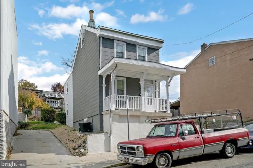 4467 Fleming St, Philadelphia PA  19128-4808 exterior