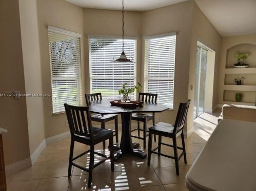 1426 Malaga Ave, Fort Pierce FL  34953-4725 exterior