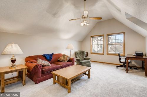 5479 Jenni Ln, Saint Paul MN 55110-5776 exterior