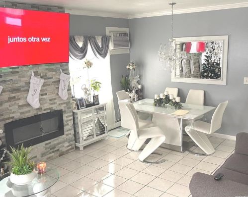 39 Neck Ct, Babylon NY 11704-7507 exterior