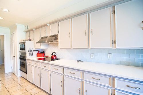 14140 Edgecrest Dr, Dallas TX 75254-2803 exterior