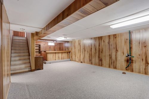 7501 Honey Crk Dr, Milwaukee WI 53221-4062 exterior