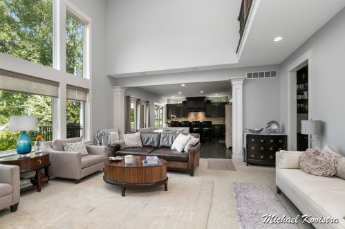 1673 Watermark Dr, Grand Rapids MI 49546-9009 exterior