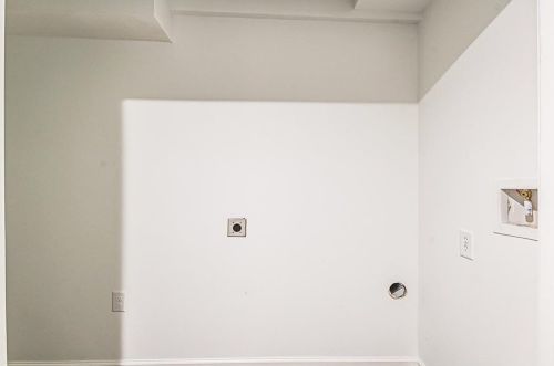 2074 Montrose Dr, Atlanta GA  30344-2355 exterior