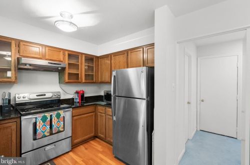 1633 Hugo Cir, Silver Spring MD 20906-5922 exterior