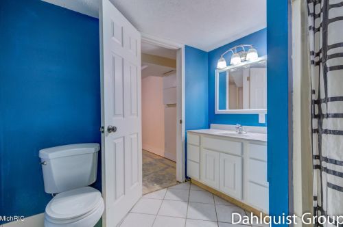 883 Post Rd, Meskegon MI 49441-4045 exterior