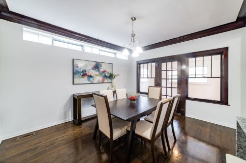 7225 Bennett Ave, Chicago IL  60649-2905 exterior