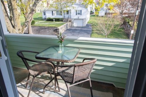 19 Benson St, Worcester MA 01604-3304 exterior