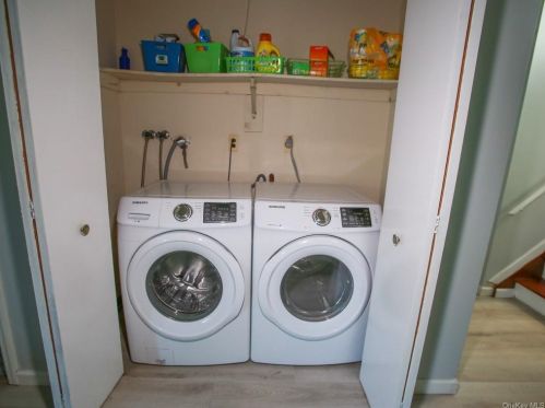 16 Beth Pl, Middletown NY 10940-4270 exterior