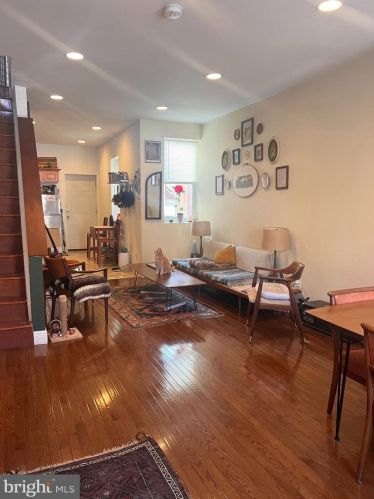 1917 Mascher St, Philadelphia PA  19122-2415 exterior