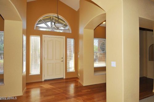 9601 26th St, Phoenix, AZ 85028-4706