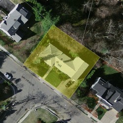 18 Sky View Cir, Newton MA 02459-3158 aerial view