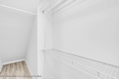 1120 Farmingdale Rd, Jackson Twp NJ  08527-1380 exterior