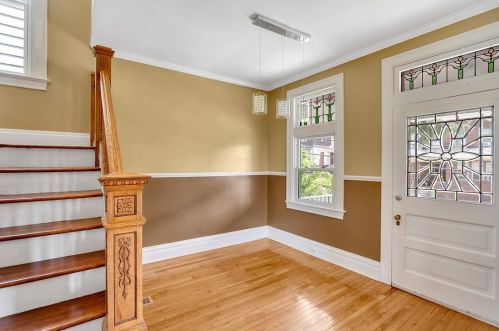 323 Elizabeth Ave, Pittsburgh PA 15202-2722 exterior