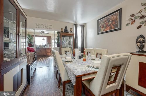 6327 Glenloch St, Philadelphia PA  19135-3203 exterior