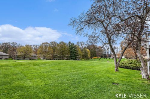 6288 Greenway Dr, Grand Rapids MI 49546-7022 exterior