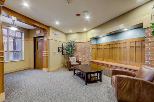 625 Mifflin St, Madison WI 53703-4639 exterior