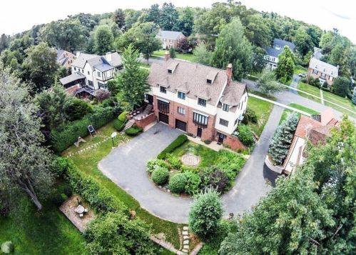 33 Meadowbrook Rd, Springfield, MA 01106-1340