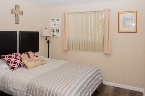 834 Rialto St, Oxnard, CA 93035-1521