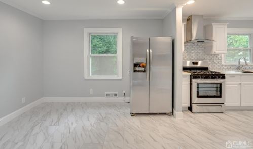 6 Kim Ct, Old Bridge NJ 08857-3405 exterior