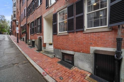 104 Revere St, Boston MA exterior