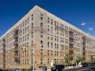 7412 Ridge Blvd, Brooklyn NY  11209-2304 exterior
