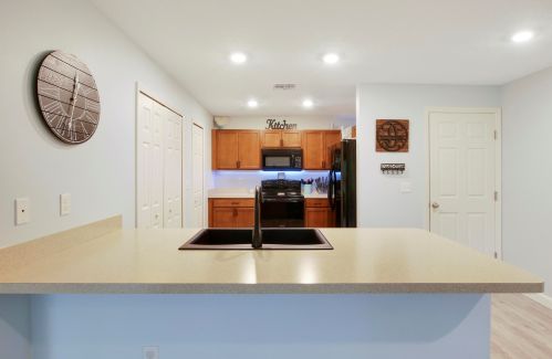 275 Ridgecrest Dr, Fort Pierce FL  34953-8305 exterior