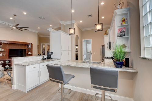 10144 Armani Dr, Boynton Beach FL 33437-3742 exterior