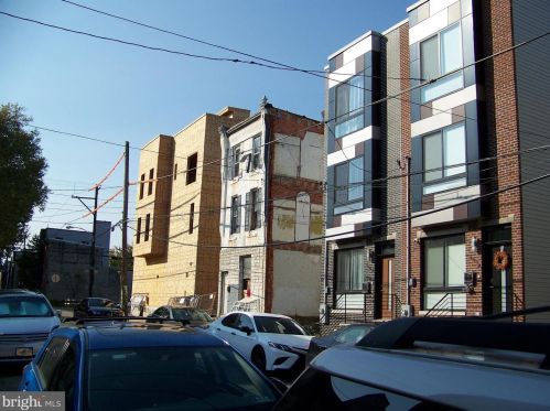 1518 27th St, Philadelphia, PA 19121-3706