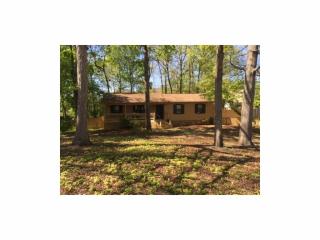 352 Trotters Rdg, Lawrenceville GA  30043-3651 exterior