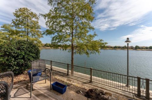 6732 Marbella, Irving TX  75039-3211 exterior