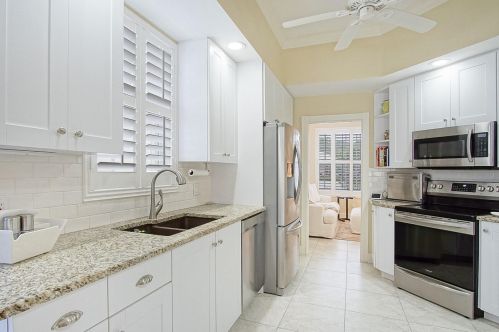 257 Bentley Cir, Fort Pierce FL  34986-2458 exterior