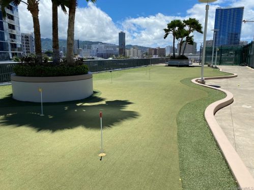 1288 Kapiolani Blvd, Honolulu HI  96814-2888 exterior