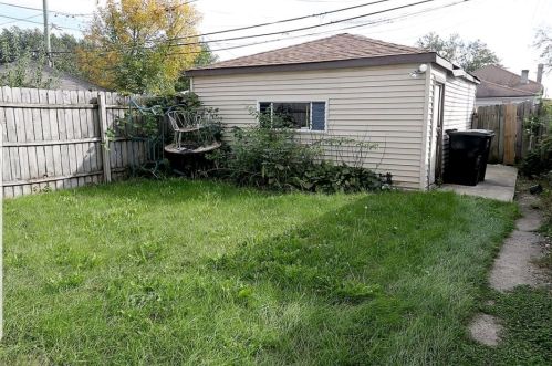 4413 Iowa St, Chicago IL 60651-3420 exterior