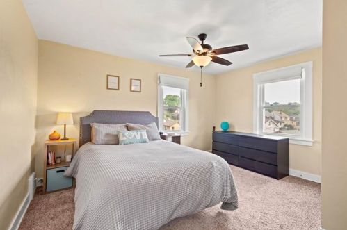 1048 Biltmore Ave, Pittsburgh PA 15216-2307 exterior