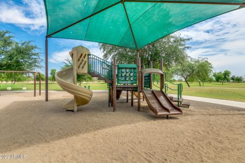 4564 Chisum Trl, Phoenix AZ  85050-8525 exterior