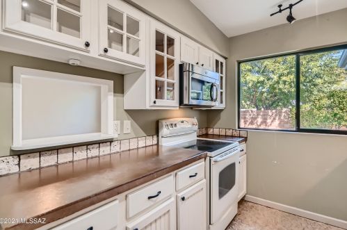 8731 7 St, Tucson AZ 85719-5507 exterior