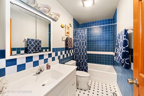 526 Evergreen, Elmhurst IL exterior