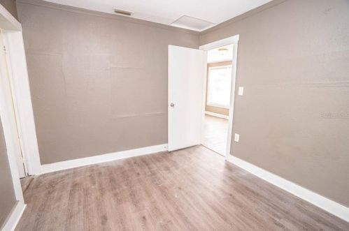 8112 Alaska St, Tampa FL  33604-3244 exterior