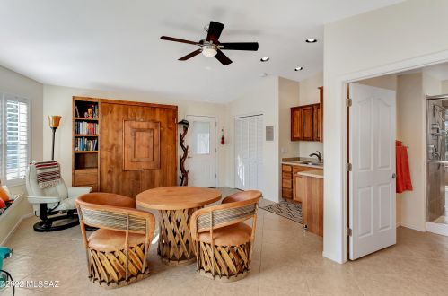 37646 Mashie Dr, Tucson, AZ 85739-1133